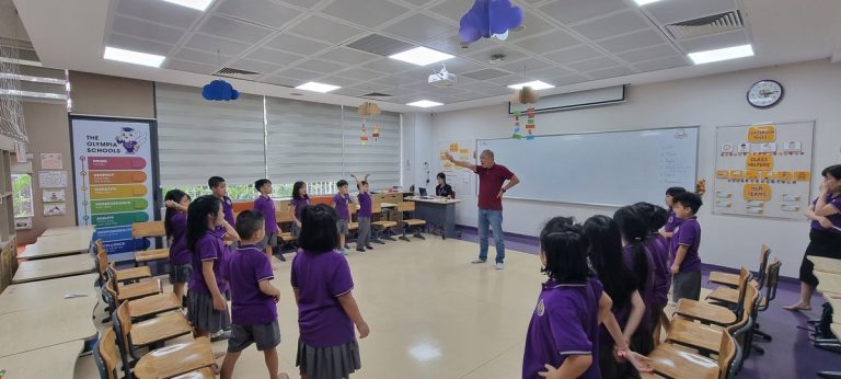 Cách hết tự ti mặc cảm: 6 bước thôi thấy mình nhỏ bé